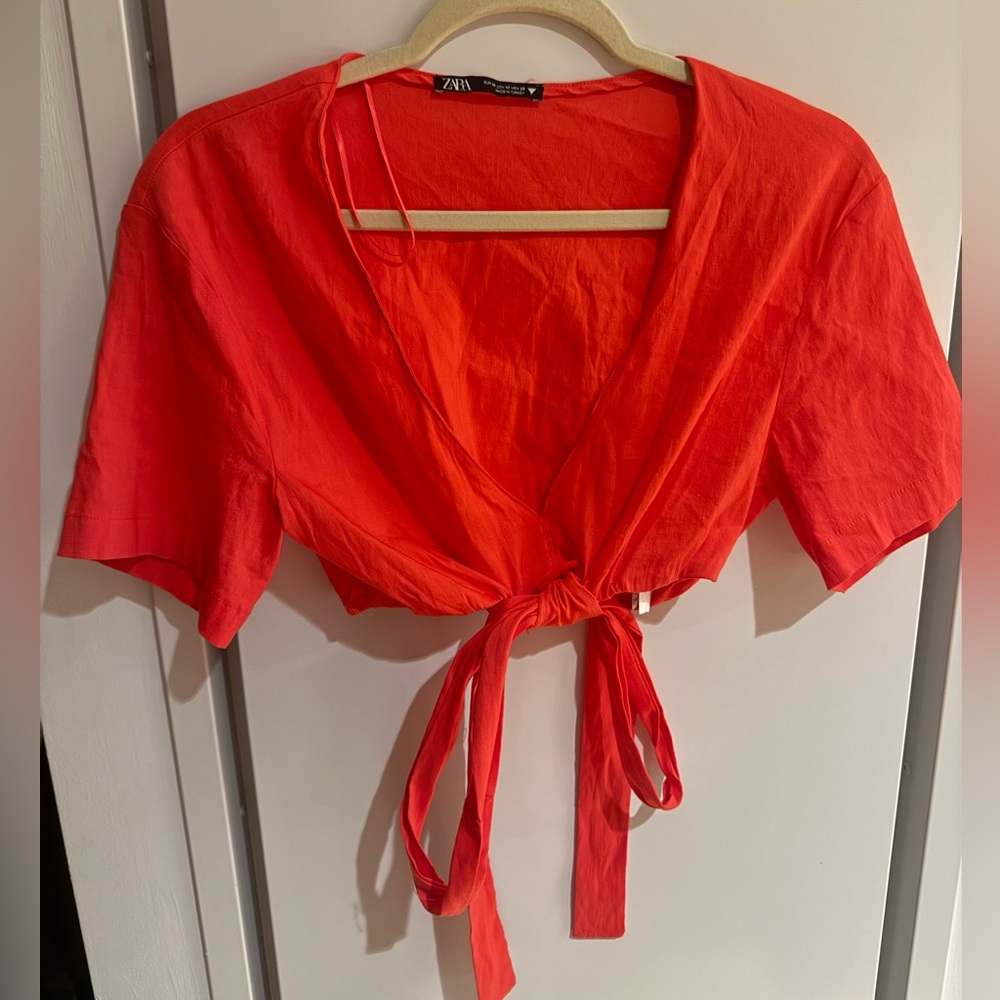 Zara Women's Bright Red Crop Top